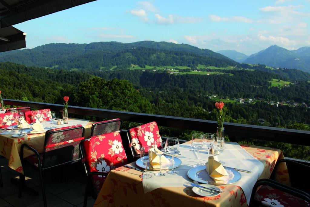 Hotel Restaurant Traube Bildstein Exterior photo